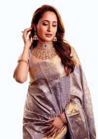 pragya jaiswal_teluguvox_25